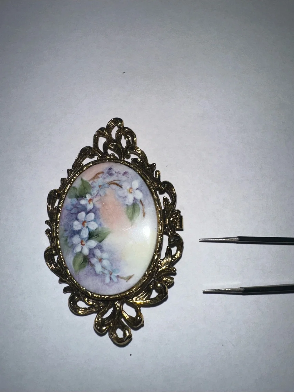 Floral Porcelain or ceramic Gold-Tone Brooch - Women's Jewelry